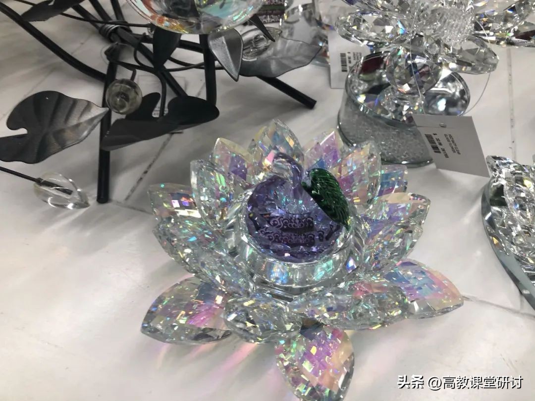 李颖.教育见习生表现如何：I同学的自评