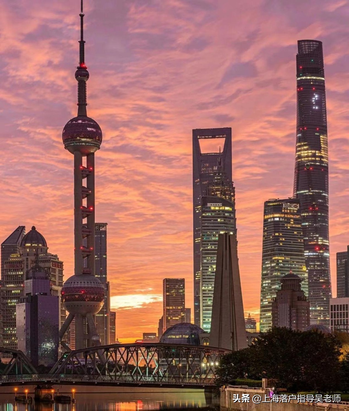 大学生上海一月生活需要多少钱,上海的大学生一个月生活费