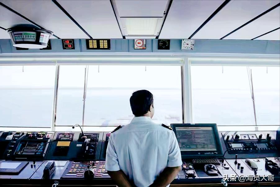 我，航海13年成功劝退4名船员上岸，3名公务员1名老板，没有遗憾