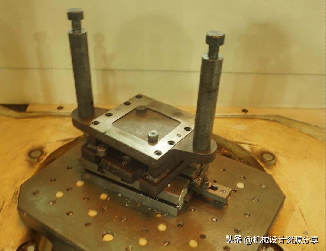 四轴加工中心怎么找旋转坐标,卧铣工作台旋转怎么设置坐标系