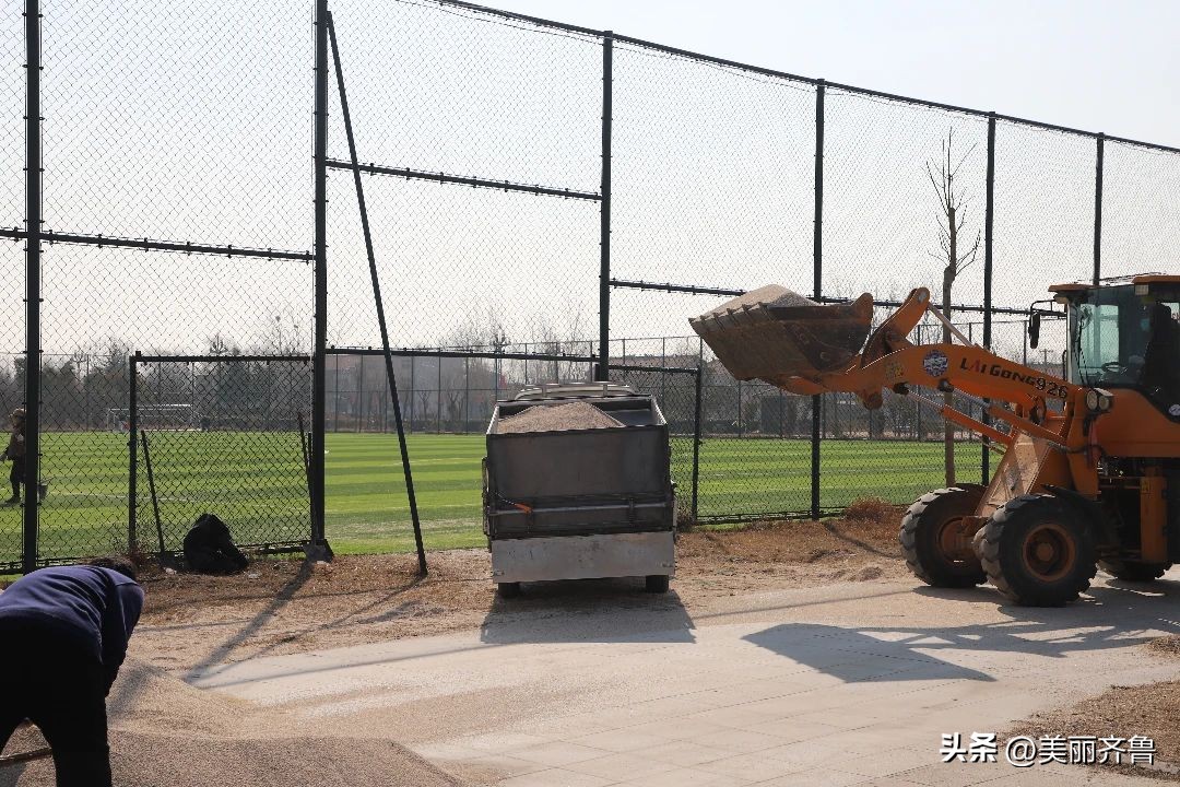 东明体育公园改造,东明南华公园足球场有跑道吗