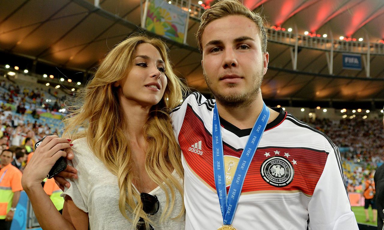 德国队是懂“美人计”的，破例让太太团入住安慰球员，但又没全懂