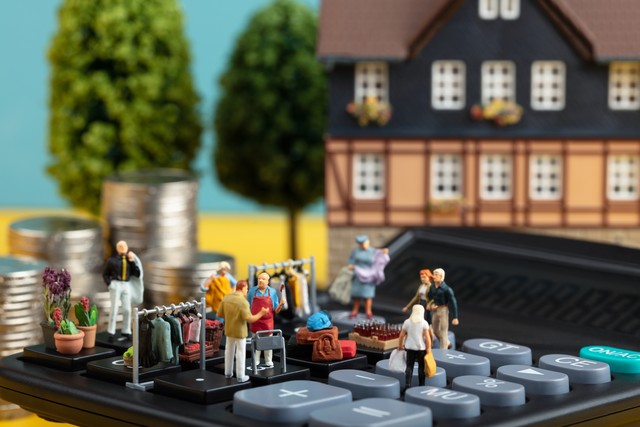 摆摊卖零食盲盒能赚多少钱,摆地摊卖盲盒一年赚了一百多万