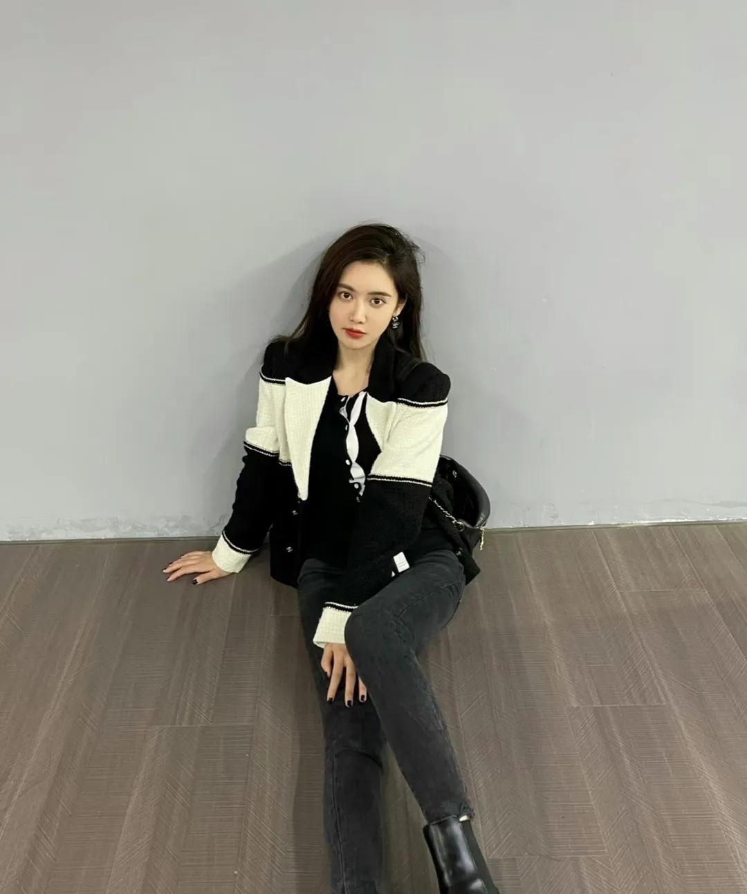 nba主持人美娜生活照,天津主持人美娜个人资料