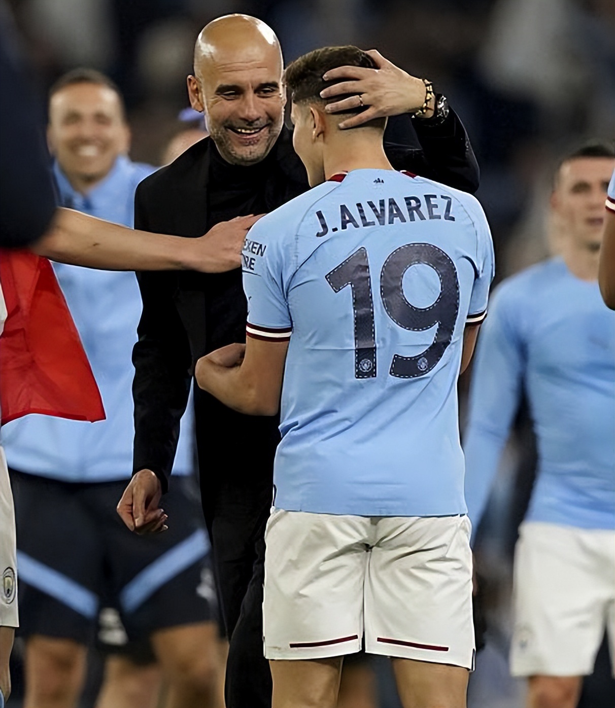 曼城天才小将视频,曼城19岁的天才