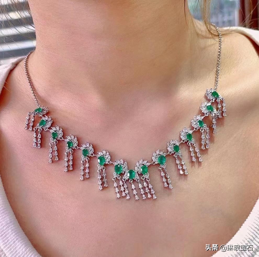 s925银玉髓项链,s925银天然翡翠阳绿项链