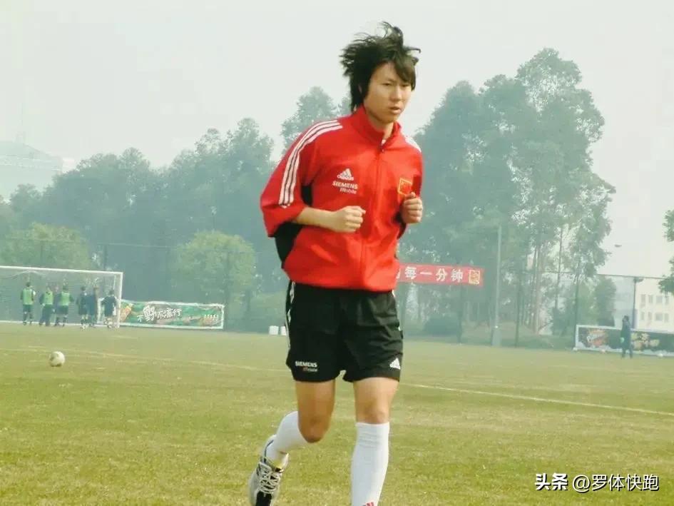 足坛牛人罗本视频,足球史50大巨星罗本