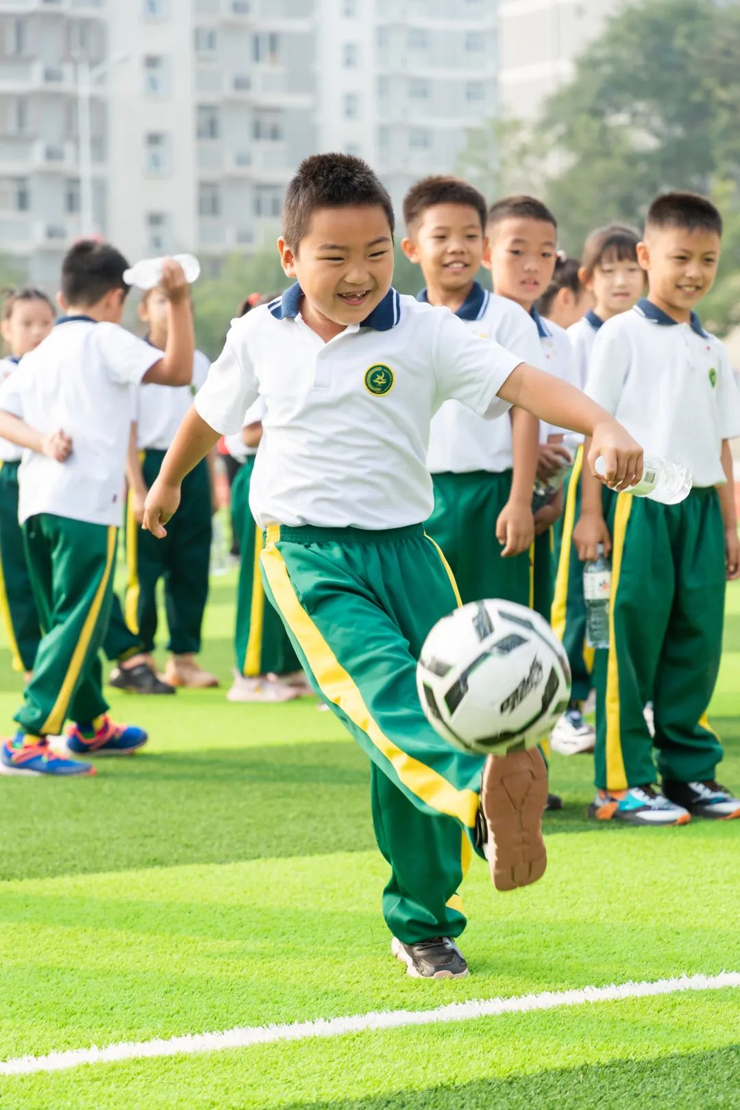 房山育新学校,喜迎二十大奋进新征程开启新时代