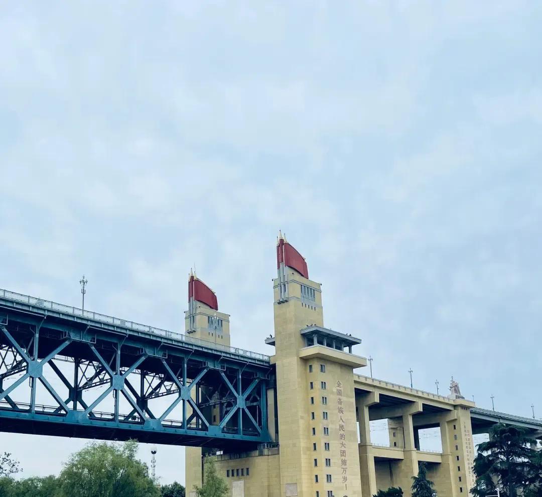 南京各区的产业发展优势和区别,南京哪个区产业结构最成熟