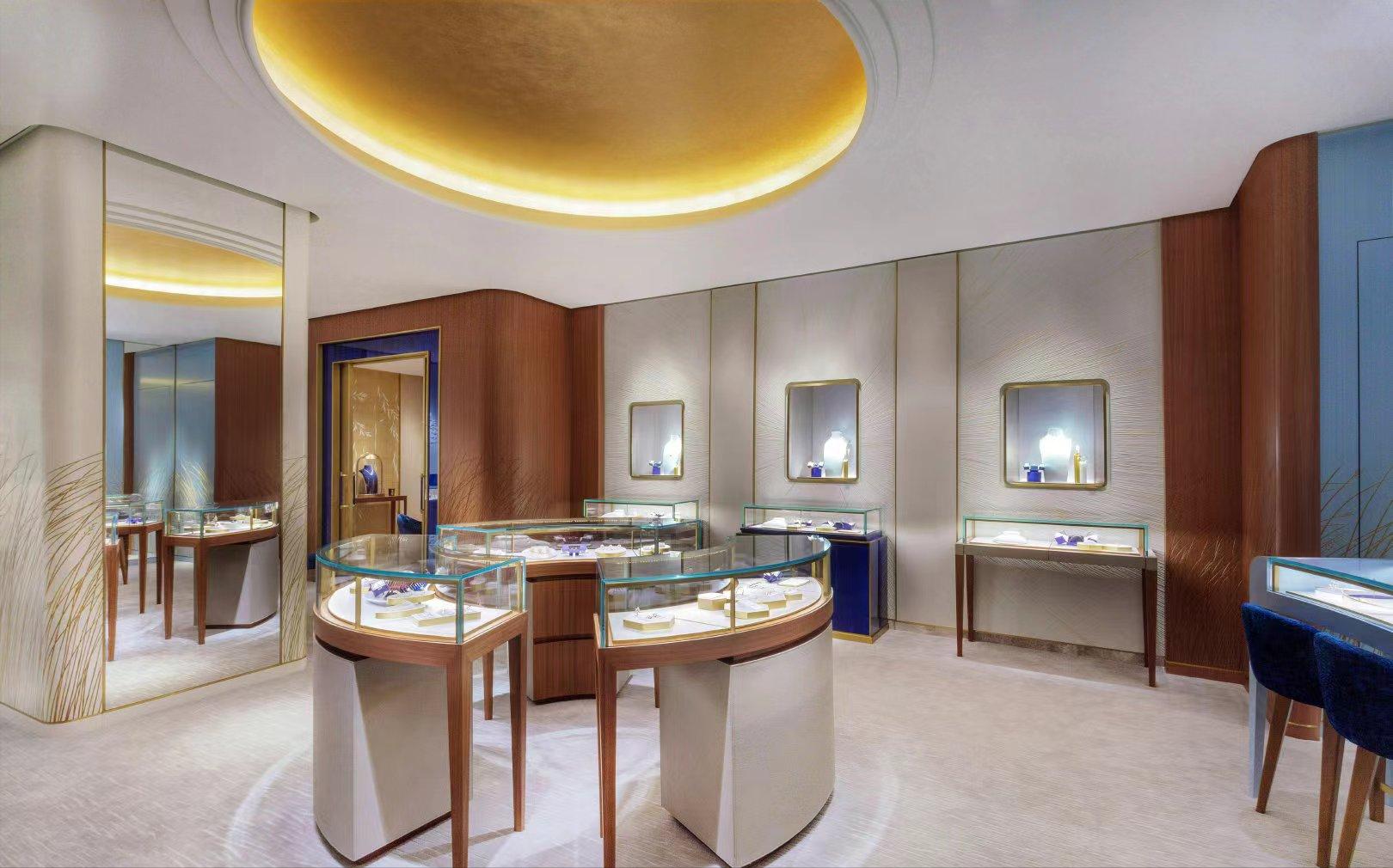 周大福早期怎么经营的,周大福最近关了多少家店面