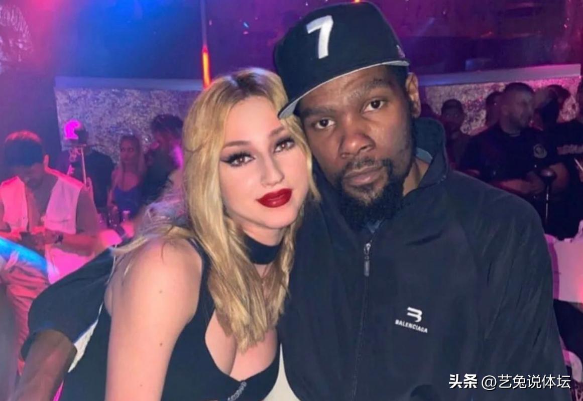 球星梅西的年收入多少,2020年足坛十大收入最高的球员