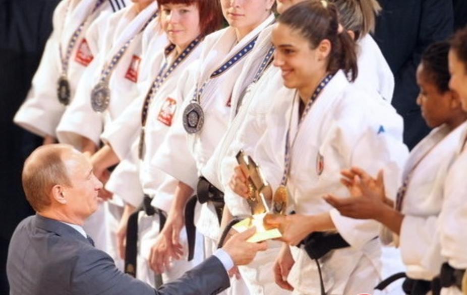 问题少年变天才,问题少年到霸气总裁的蜕变