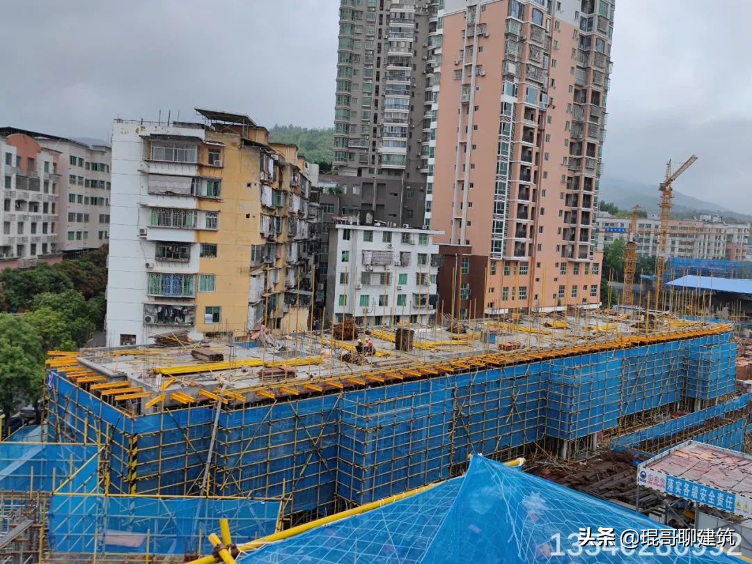 新型悬挑架全套图纸大全集,新型悬挑架半预埋和穿墙哪个安全