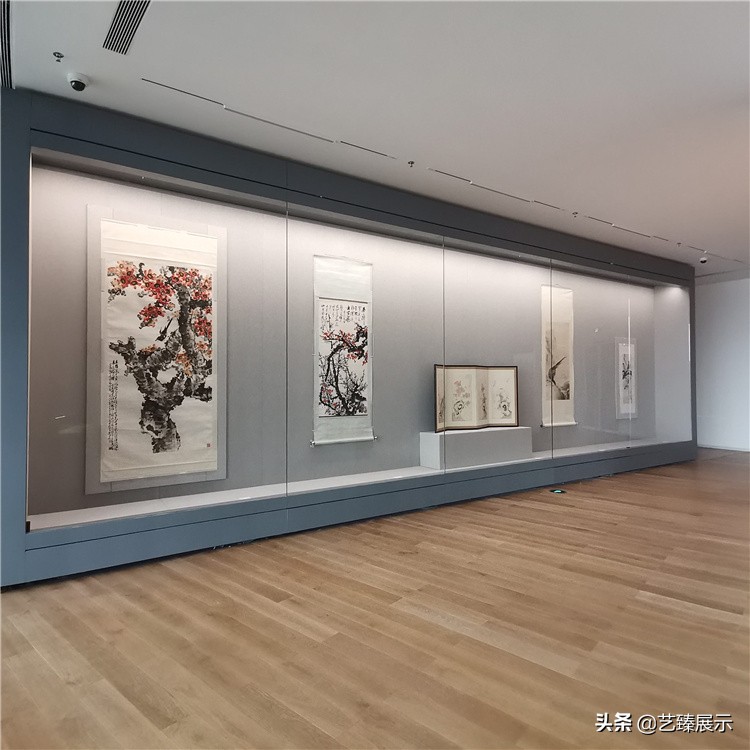 博物馆文物展柜设计分析,博物馆展柜跟普通展柜的区别