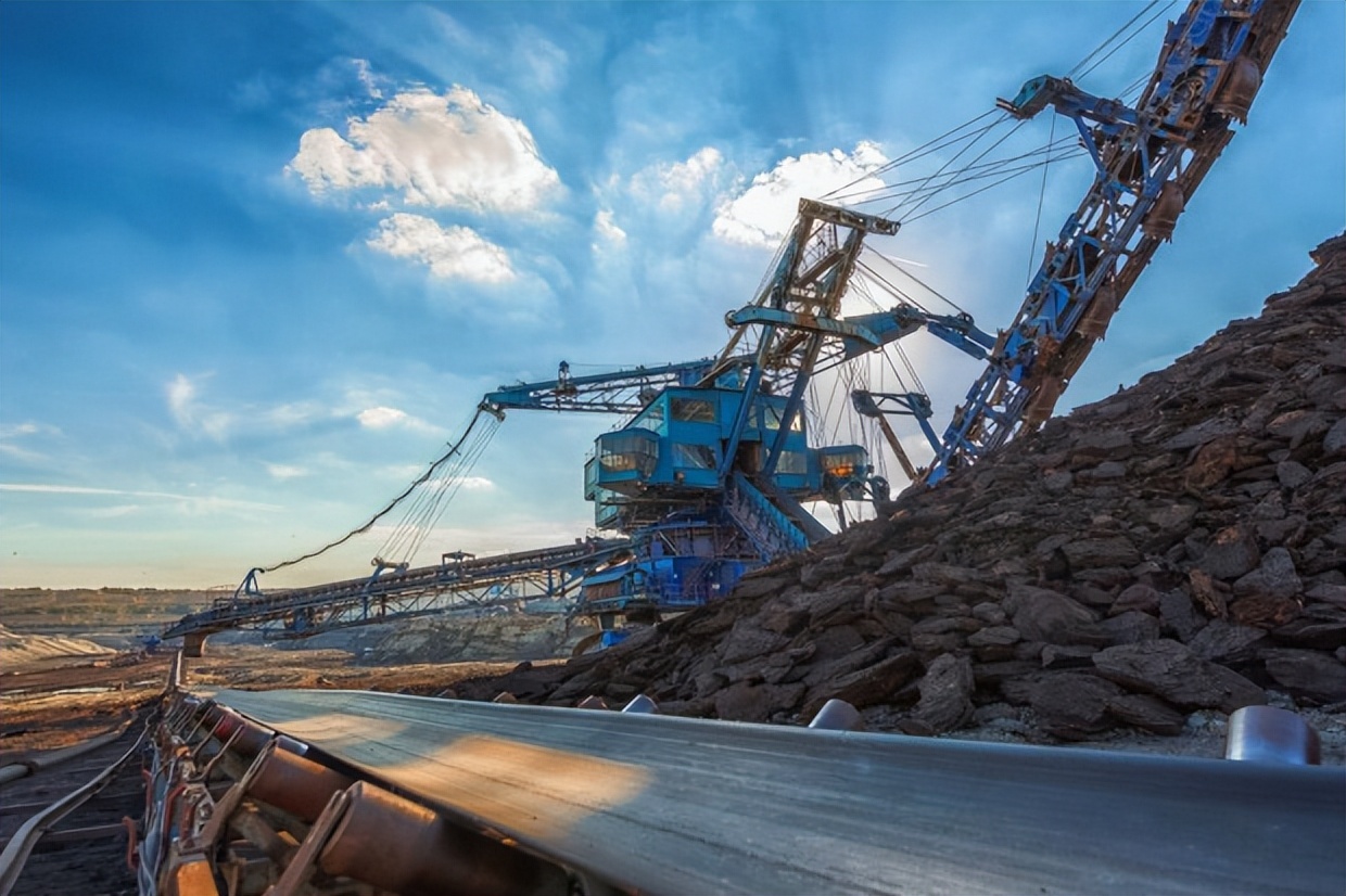 比黄金稀有40倍的金属,全球储量前十的金属