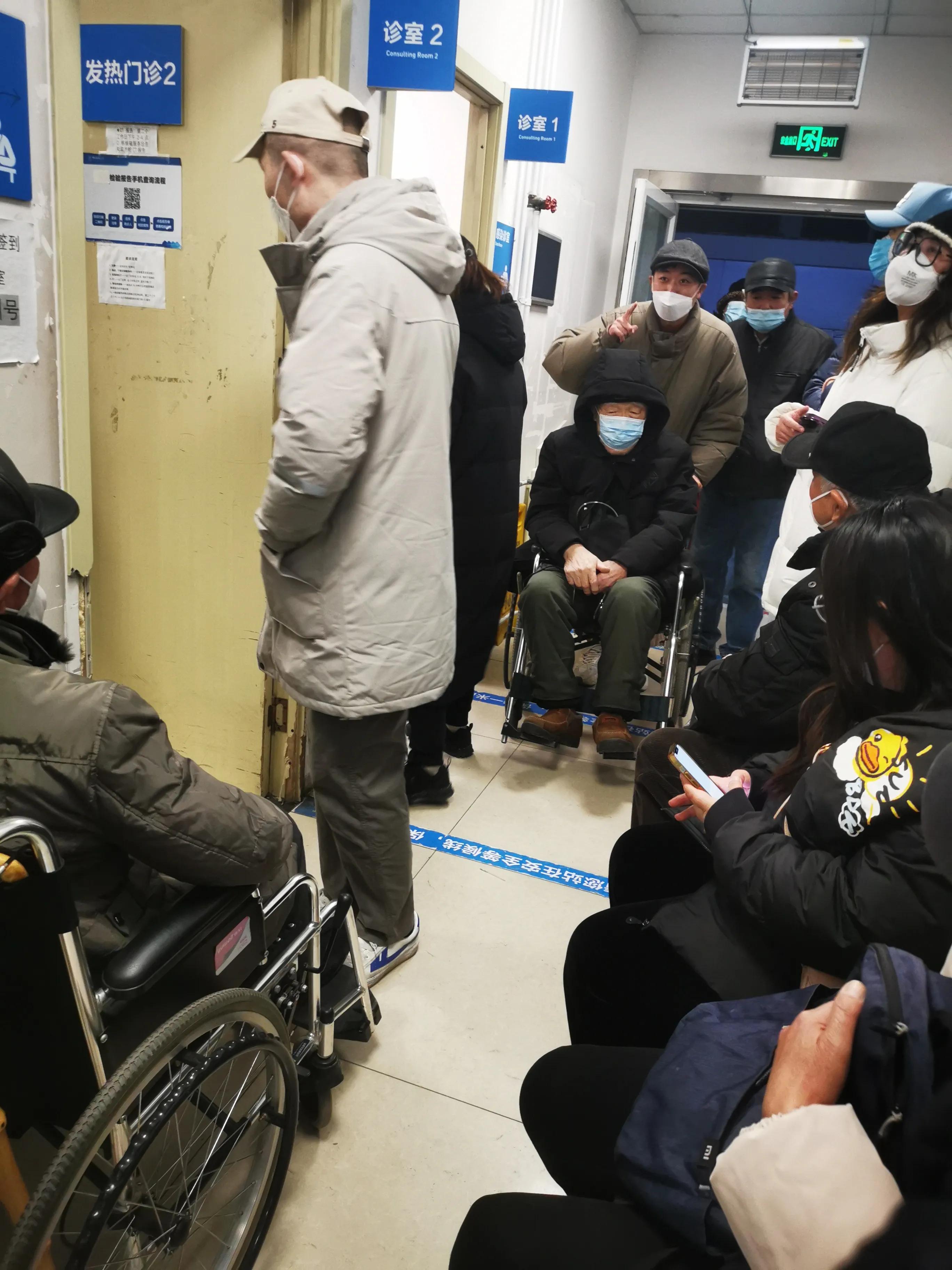 确诊新冠第一天情况,确诊新冠肺炎要几小时报告