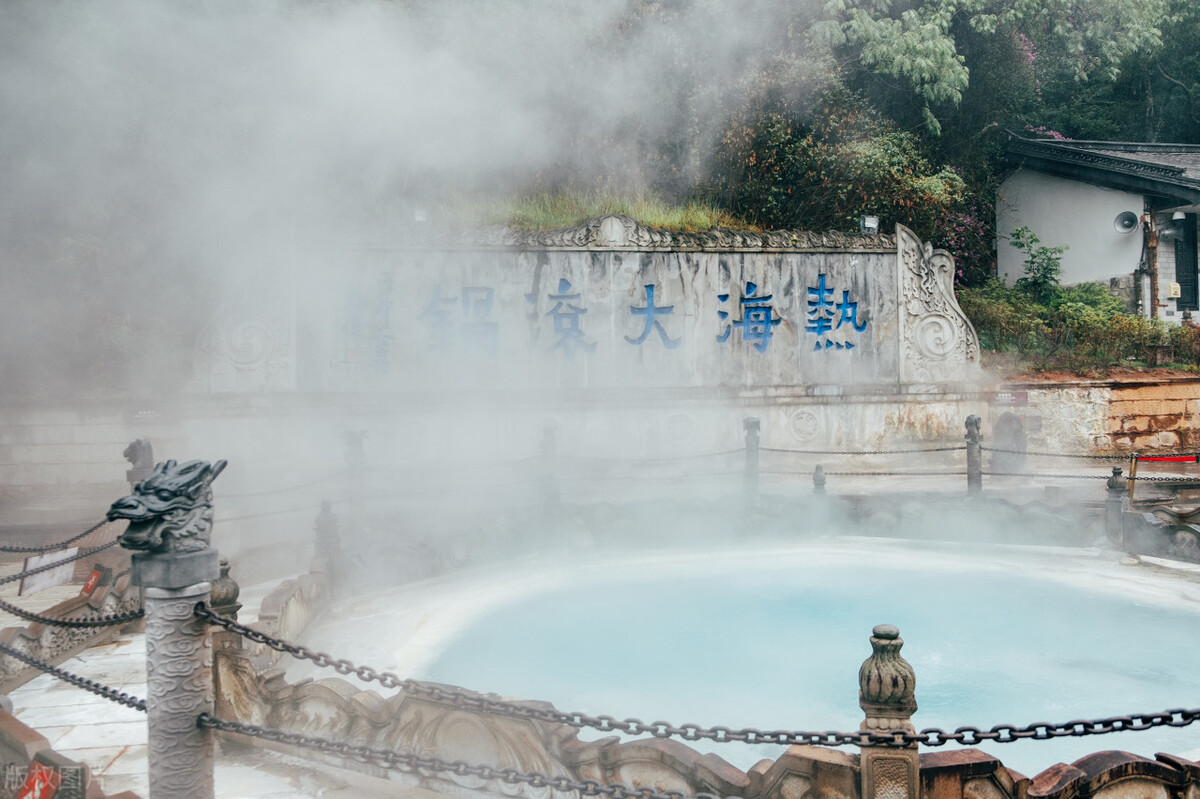 泡纯天然温泉地方推荐,冬天哪里温泉度假村最好