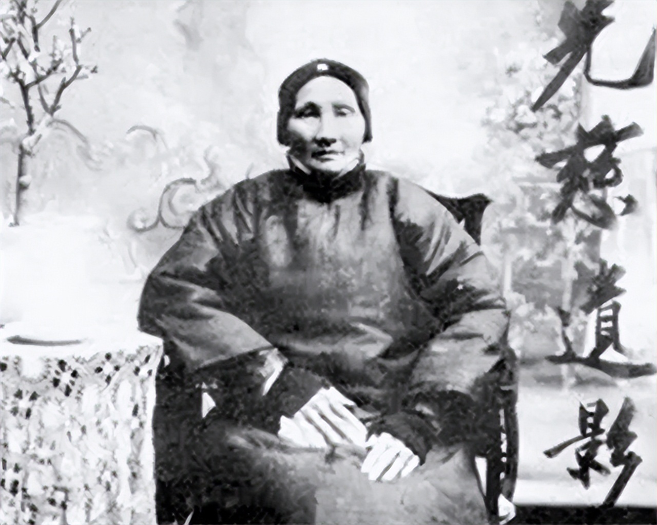 蒋介石的“龙脉”情节，风水先生预言成真，蒋母墓有这么神？