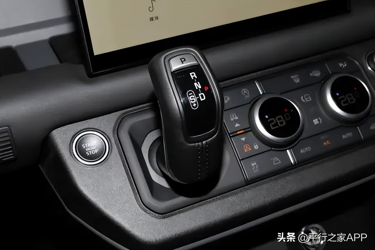 全新路虎卫士正式上市,2022款路虎揽胜卫士上市