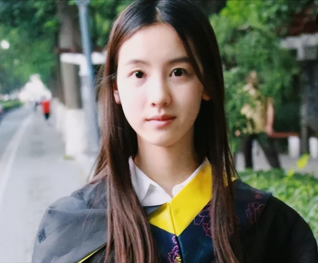 一个冷知识如果你的学士服是灰色,冷知识如果你的学士服是粉色领子