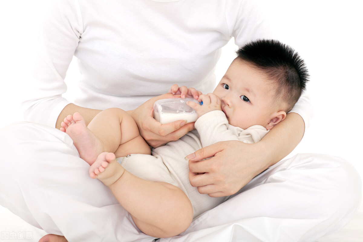 母乳不足宝宝不愿意吸母乳怎么办,母乳不足催奶