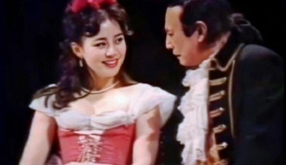 一眼望去全是汉服,一眼看去就是大家闺秀的气质