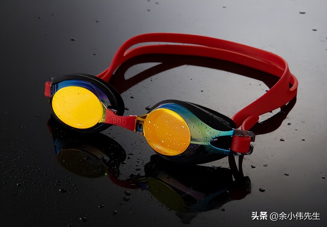 游泳戴近视泳镜好还是平光泳镜好,李宁近视泳镜和361近视泳镜哪款好