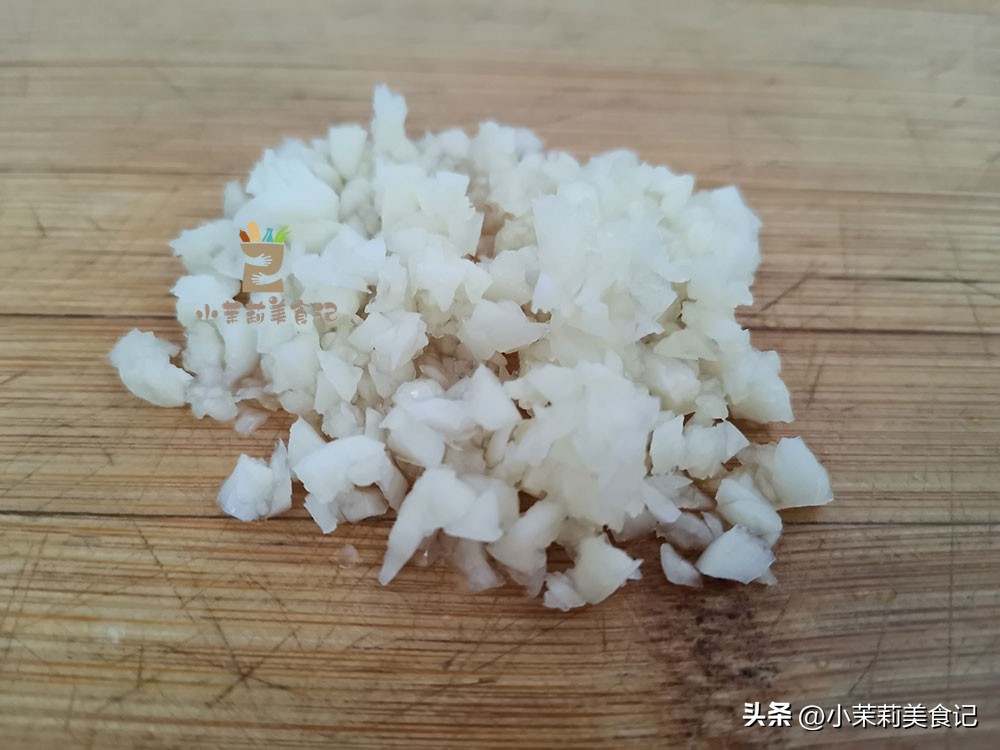 黑芝麻是不是高钙食物,补钙是白芝麻好还是牛奶好