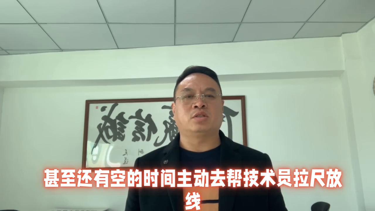 我们没背景没靠山一切都得靠自己,没有背景没有靠山只能拼命努力