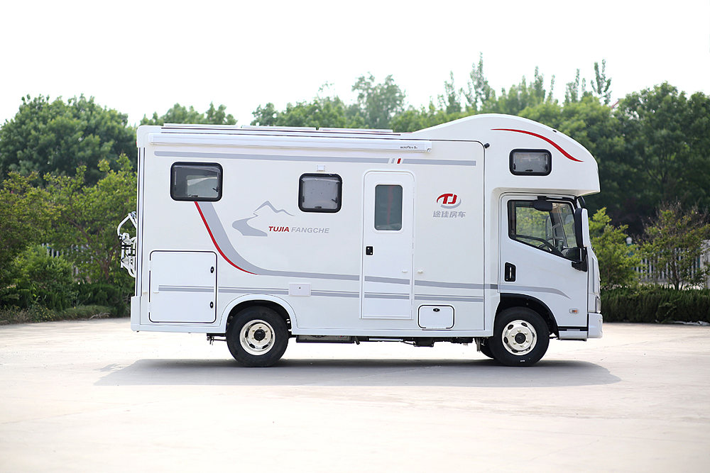 跃进h300国六轻卡4.2米厢货多少钱,不到30万的大型豪华房车