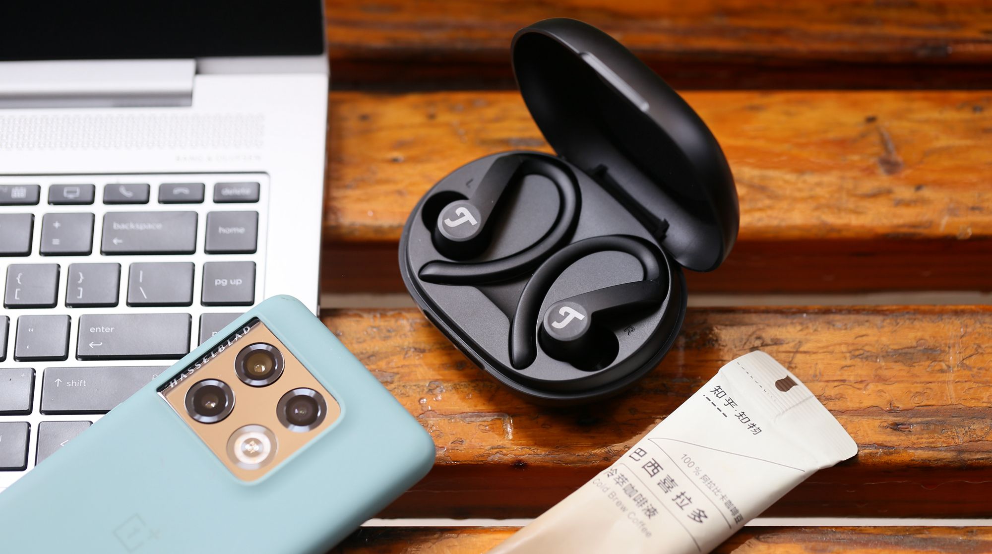 真正能防水的运动蓝牙耳机,运动蓝牙耳机音质安全