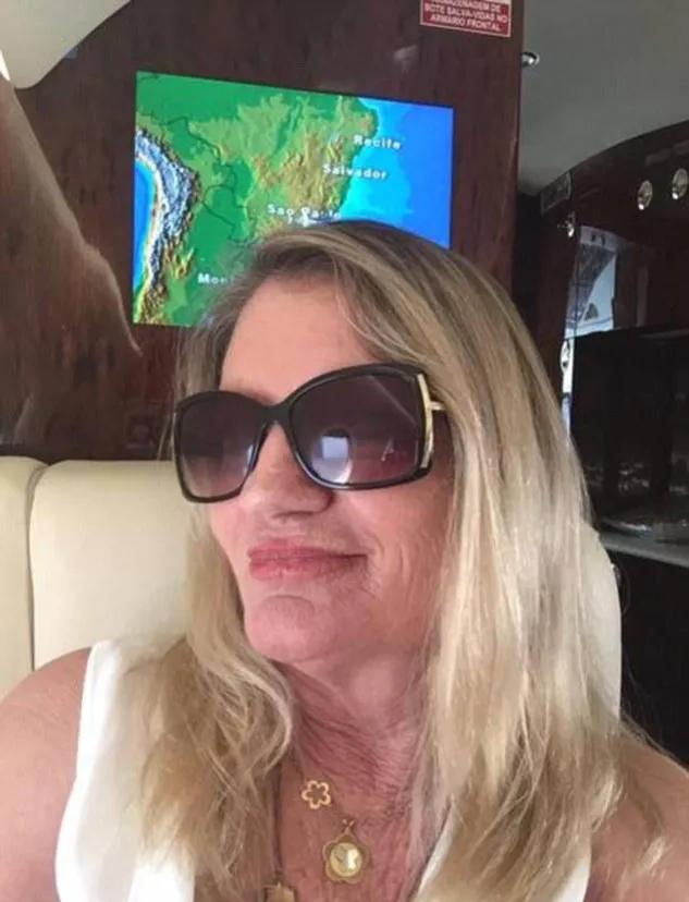 巴西最美第一夫人：小丈夫43岁选美出身，52名仆人伺候，排场太大