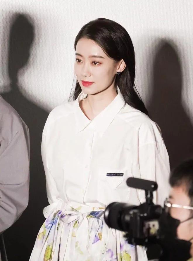 张小斐穿衣品味真不俗,张小斐晒生日视频