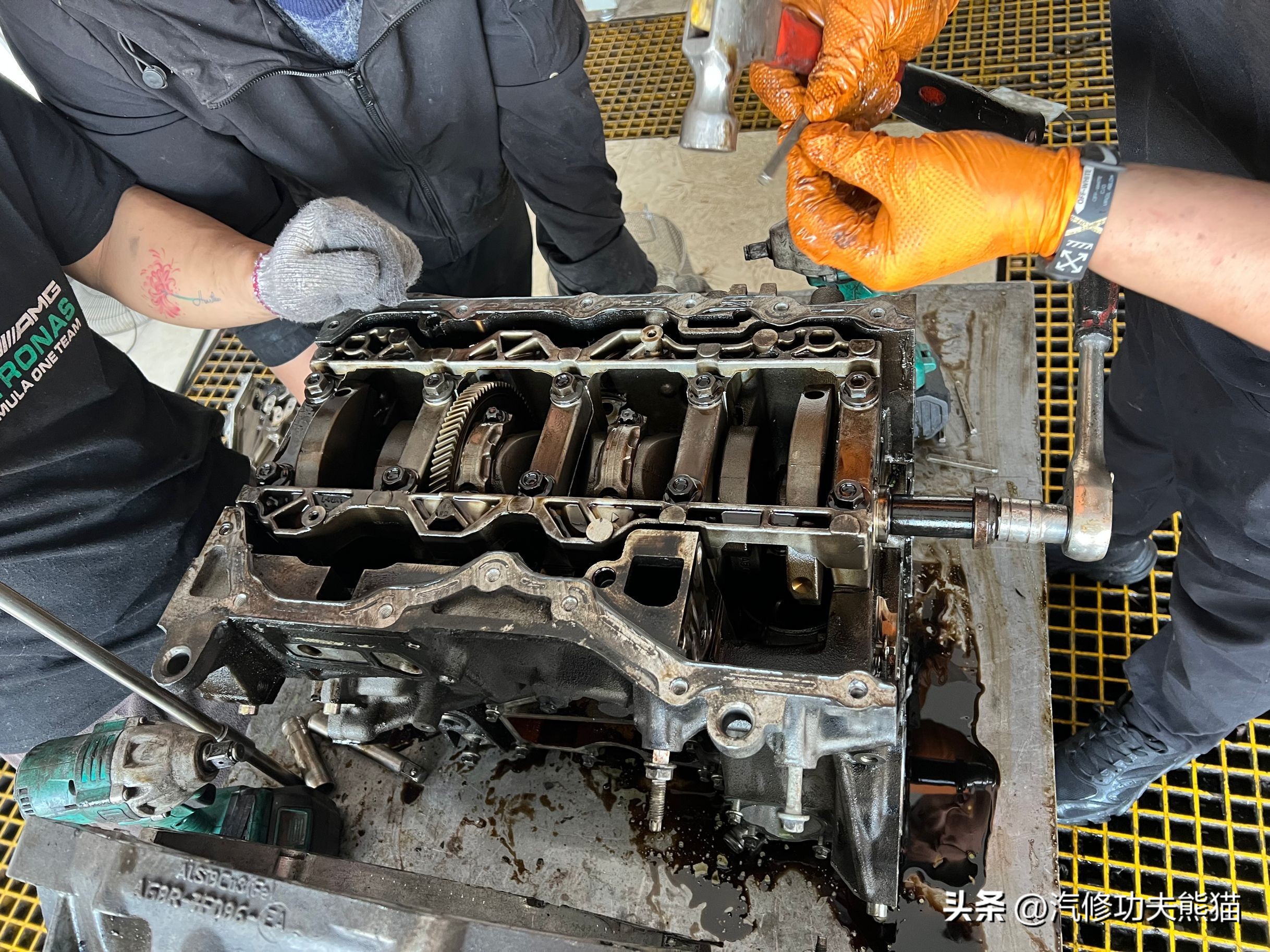 沃尔沃xc60十年老车,最新款沃尔沃xc60烧机油是通病吗