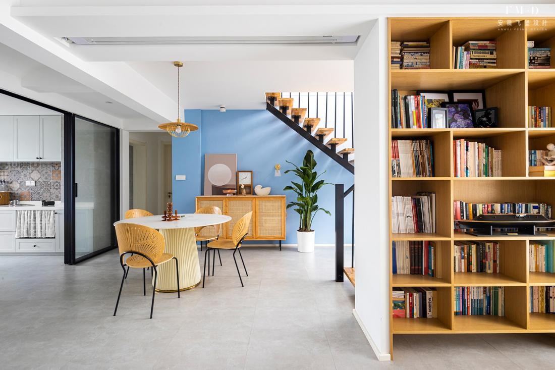 顶层复式楼带花园效果图,顶层复式楼带露台装修小户型