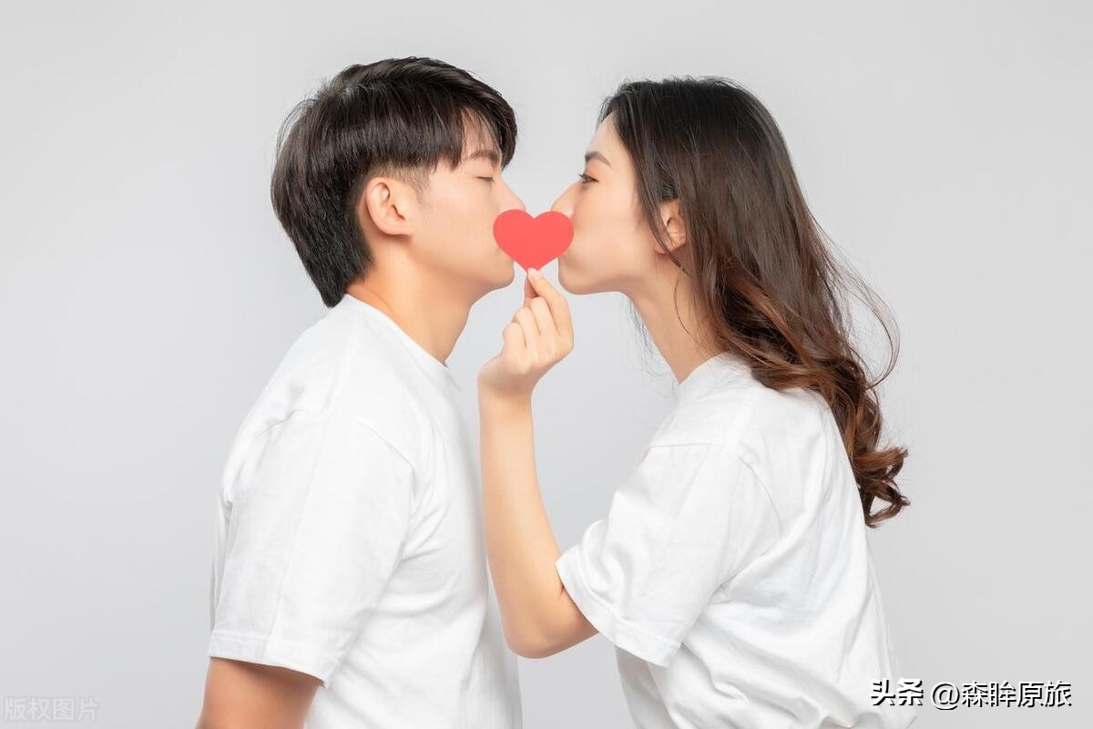 欢喜冤家互怼出真爱,男生真心喜欢你的十种表现