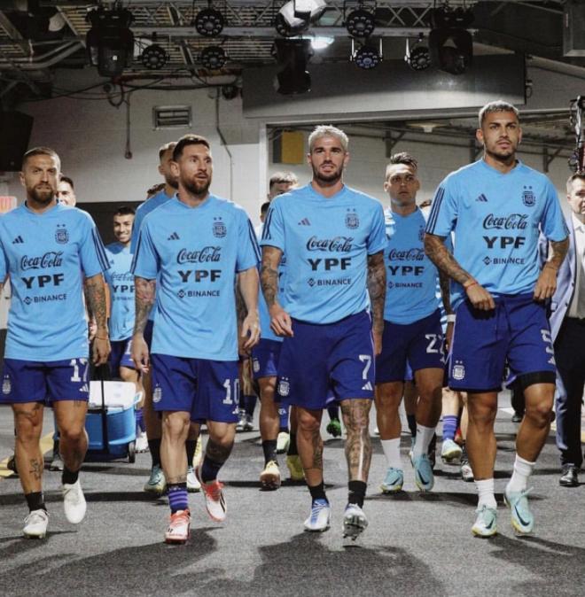 众星捧月阿根廷,阿根廷国家队梅西经典时刻