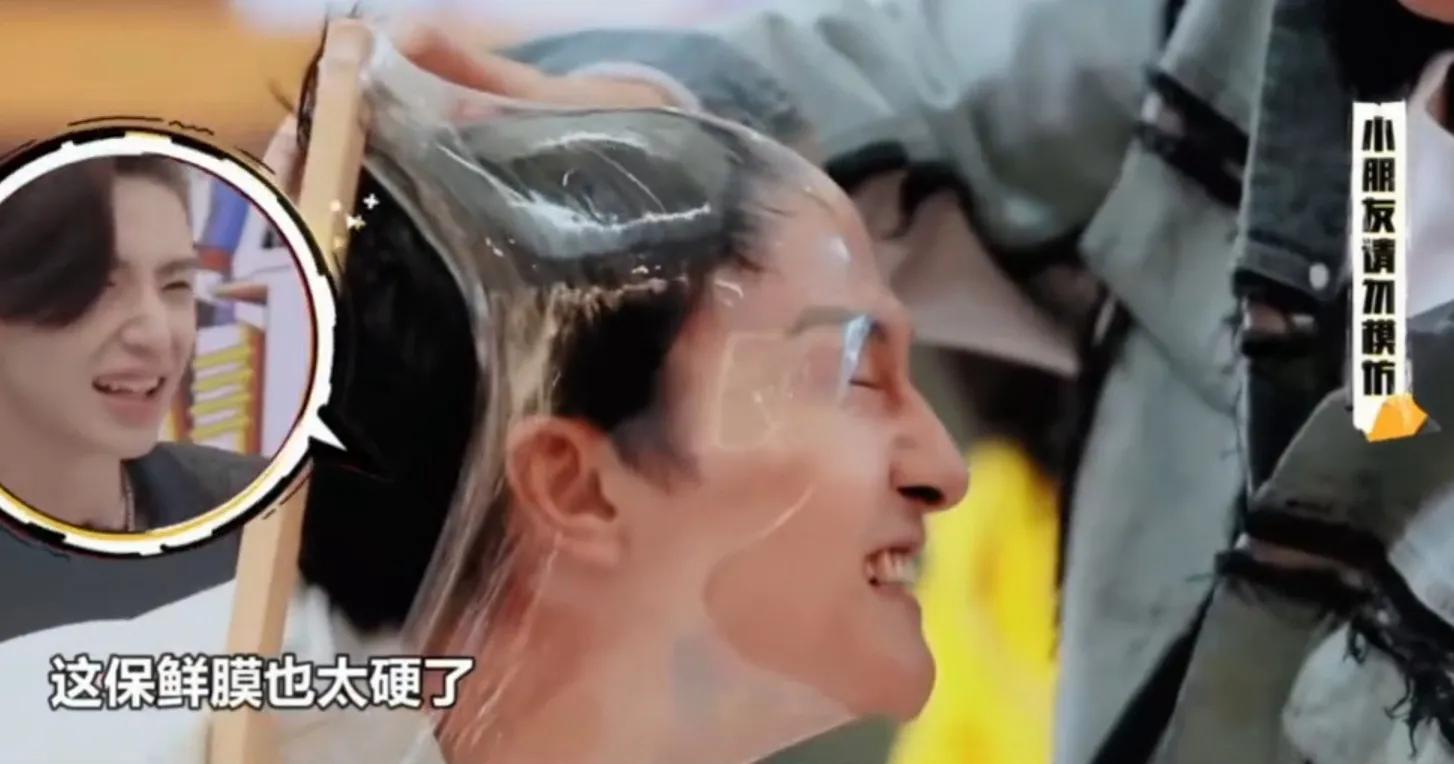 周深黑子,周深对于黑子的看法