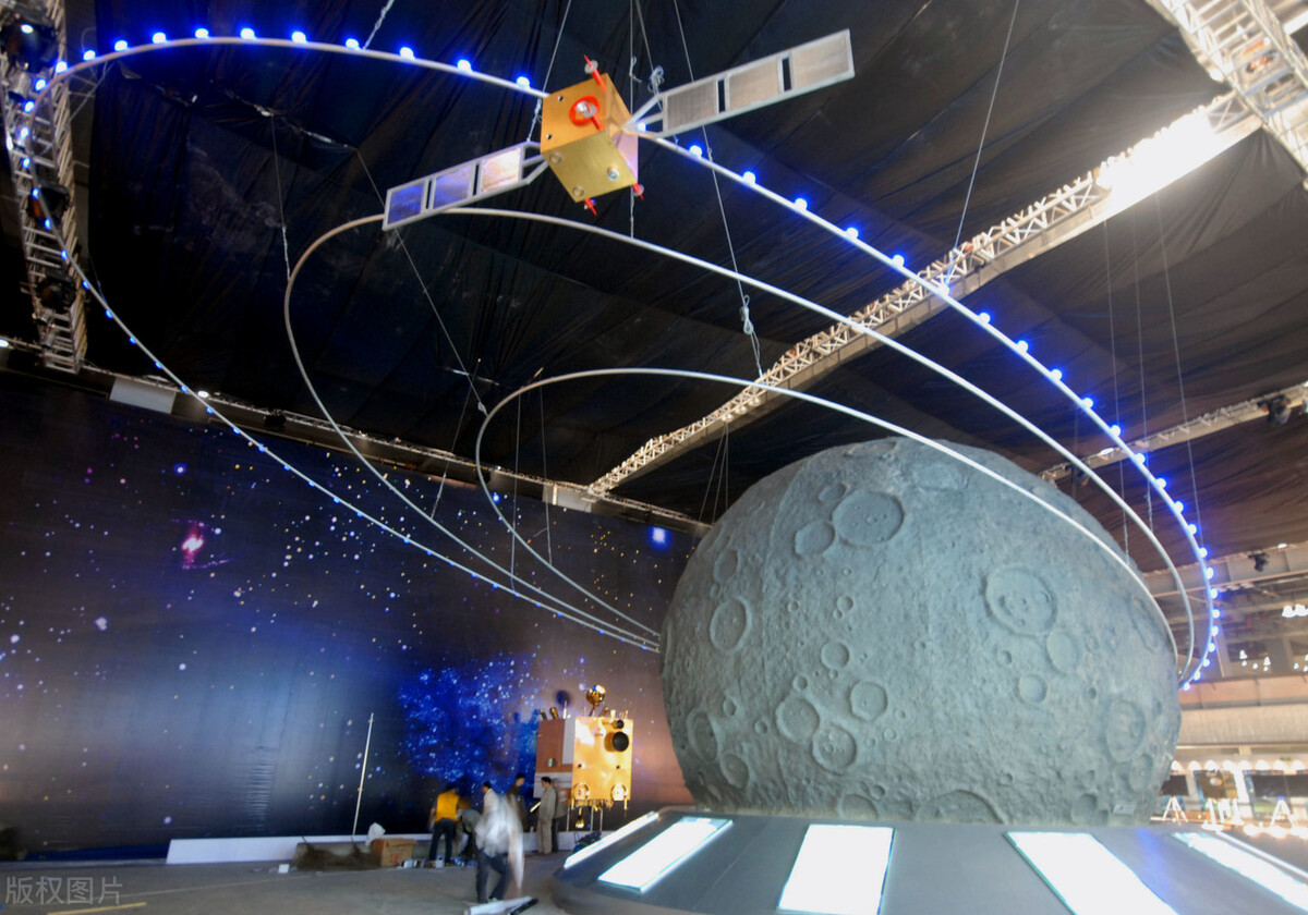 中国的雄心：玉兔号请再等7年，我们来看你