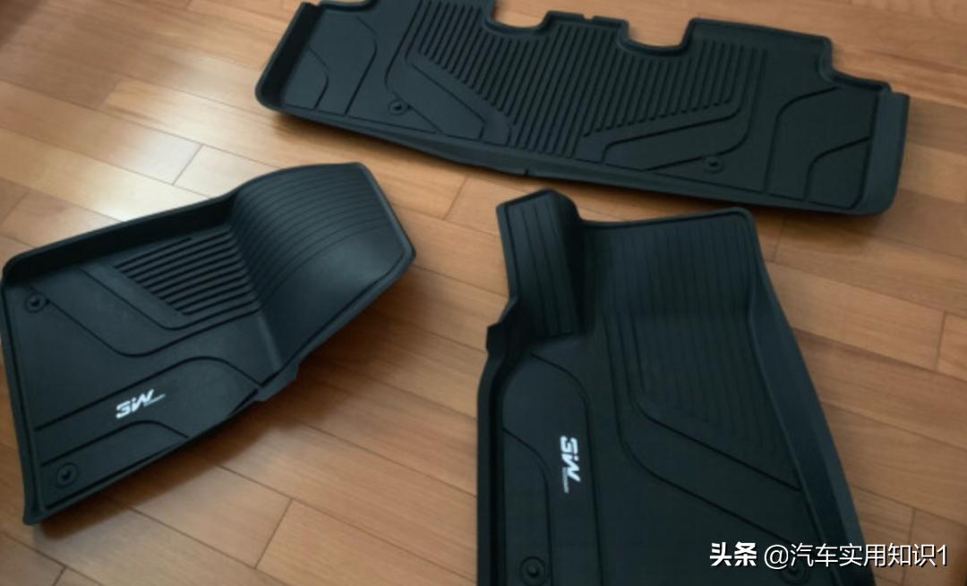 汽车脚垫xpe和pvc哪个材质好,汽车脚垫选购指南哪种材质最适合