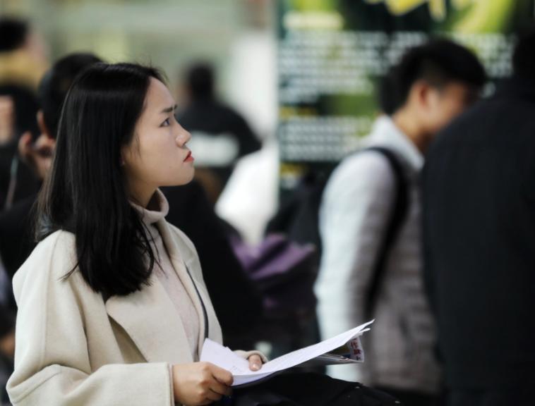 女子刚签完合同就怀孕,老板吓的连夜注销公司,女子:老板玩不起