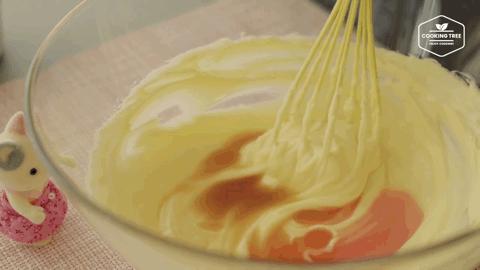 无需烤箱的入门级蛋糕,特别简单的爆浆蛋糕不用烤箱