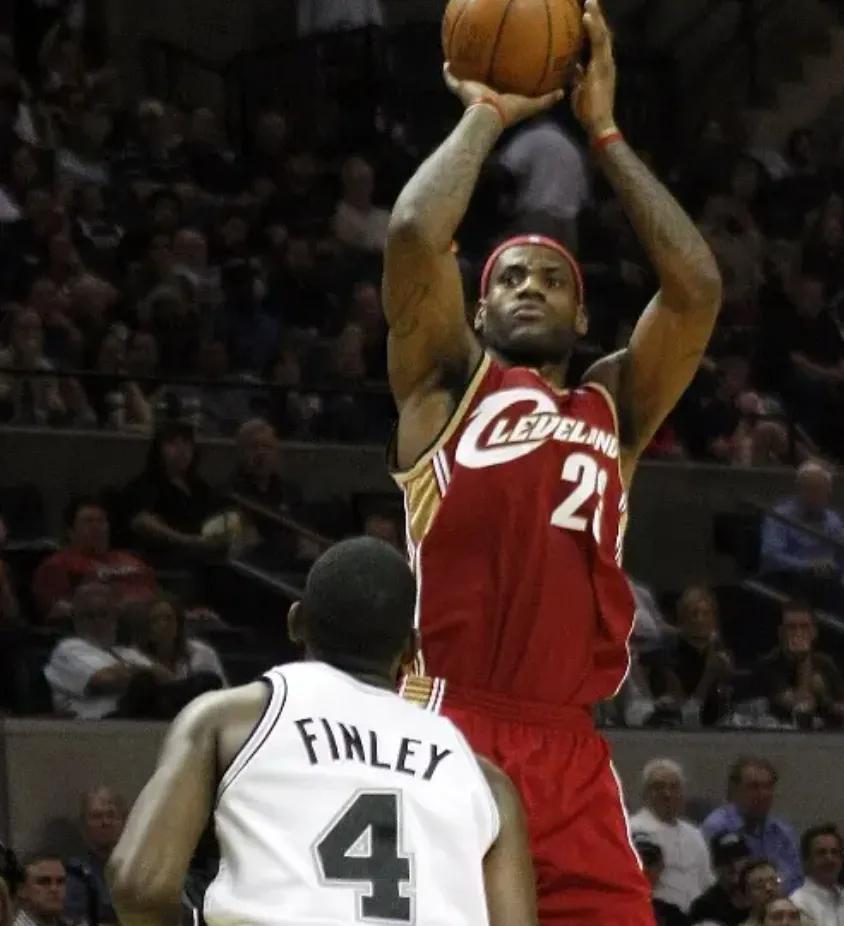 自称“GOAT”养成记！客观走进初代持球大核（五千余字爱恨由你）