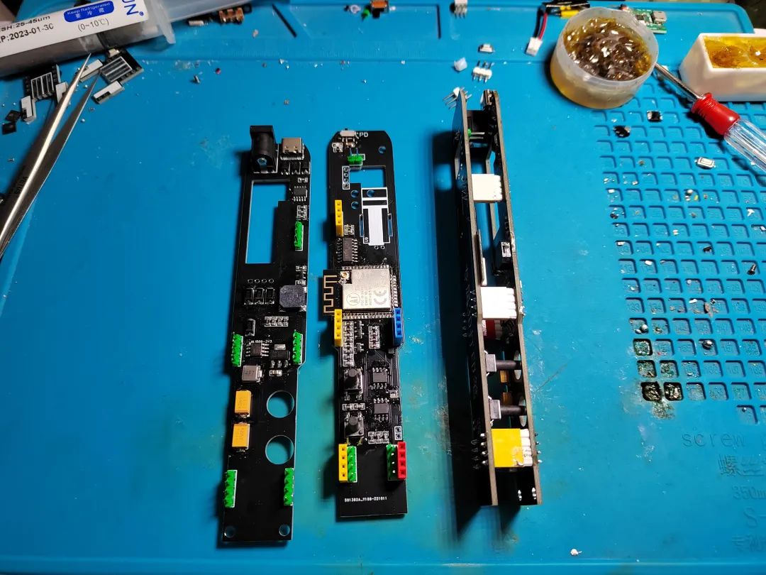 用3d打印笔自制一把98k模型,用3d打印笔自制鱿鱼面具