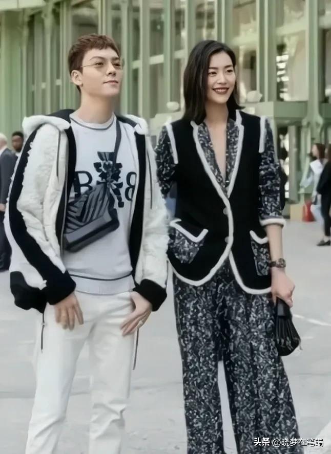 C罗说超模刘雯很美，他喜欢这种类型美女，刘雯和伊莲娜都是超模