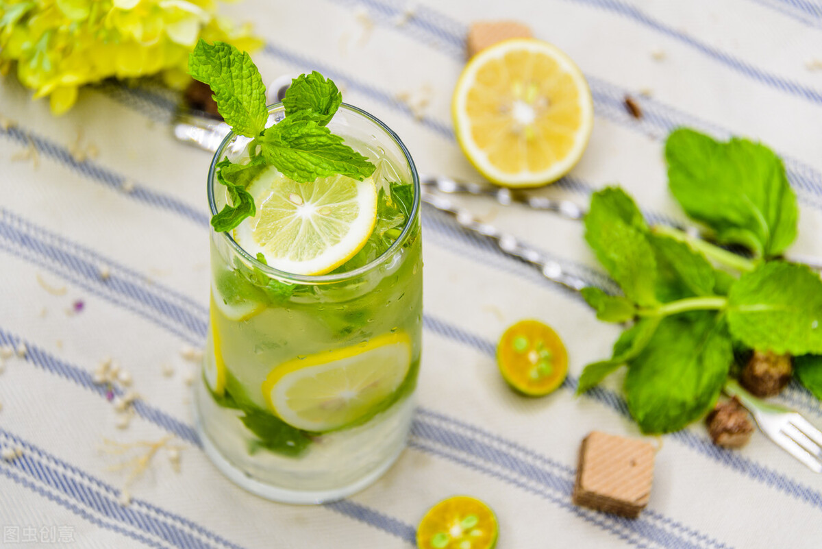 喝柠檬水有什么好处和坏处呢,喝柠檬水有什么好处能败火吗