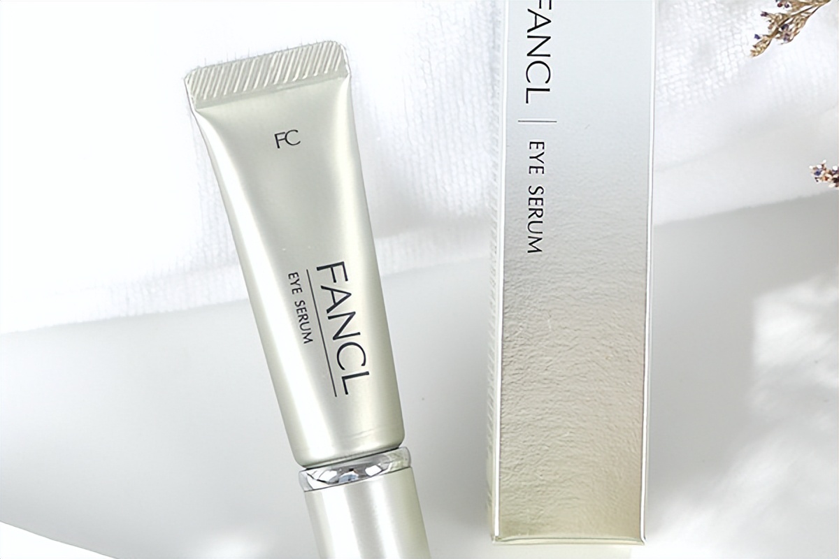 有眼袋黑眼圈用哪款眼霜最好,眼霜推荐改善黑眼圈和水肿