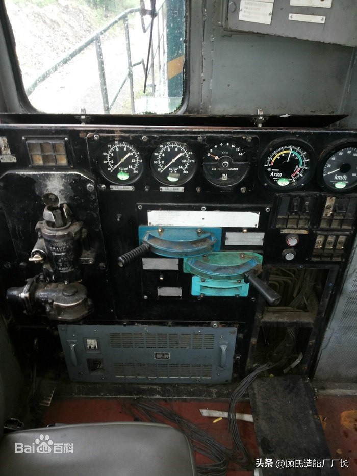 国产nd5型内燃机车,老美nd5内燃机车驾驶室