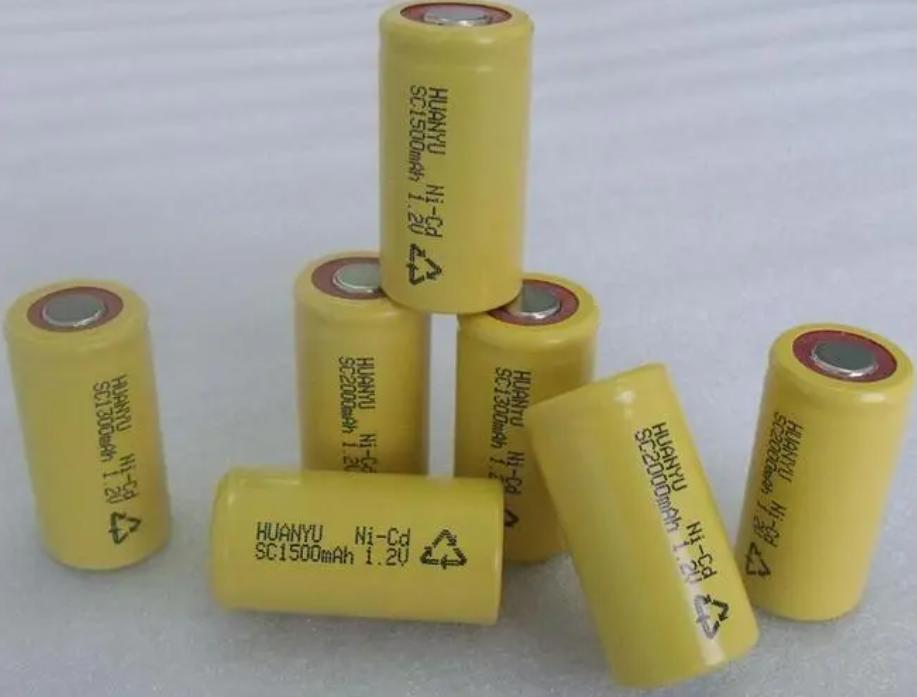 手机电池没电才充还是剩些电就充,手机电量没电再充好不好