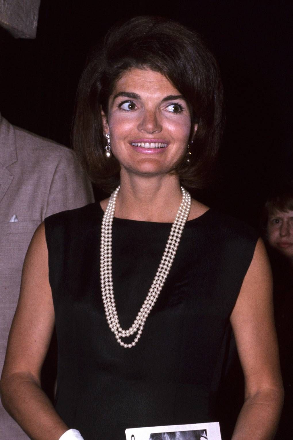 适合女生戴的精致珍珠项链,女神这样戴珍珠项链时尚又优雅